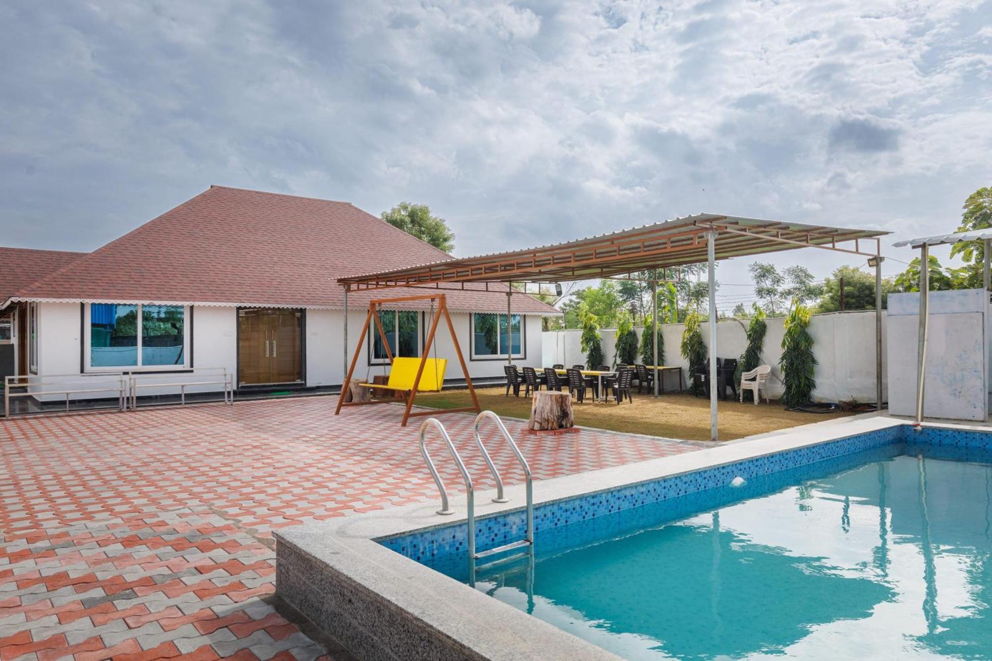 Aqua Lagoon Villa By Secret Turtle Pvt Pool Private Lawn Secundurabad Exterior foto